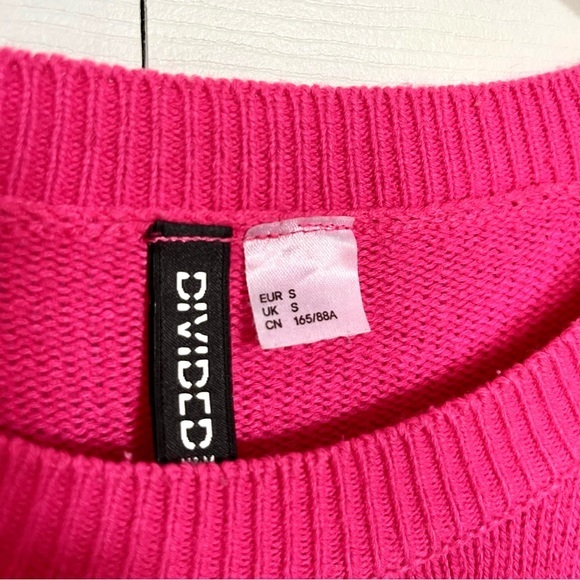 H&M Divided Knit Sweater‎ Hot Pink - Picture 3 of 4